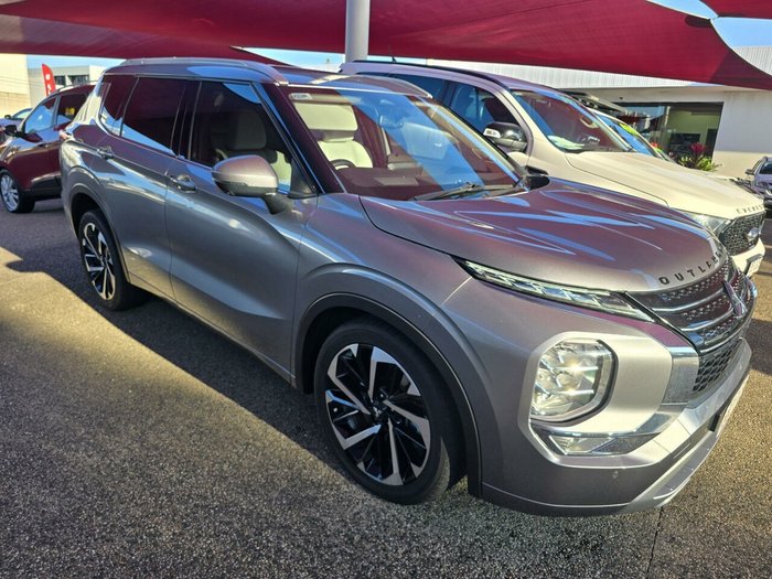 2022 Mitsubishi Outlander Exceed