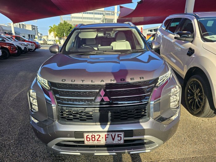 2022 Mitsubishi Outlander Exceed