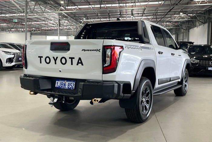 2026 Toyota Hilux Rugged X 48V