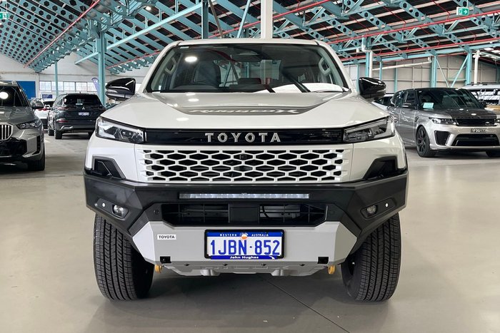 2026 Toyota Hilux Rugged X 48V