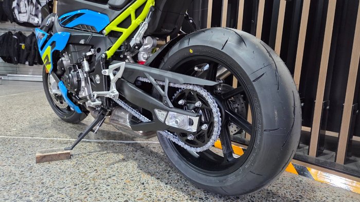 2026 BMW Motorrad S 1000 R BLUE