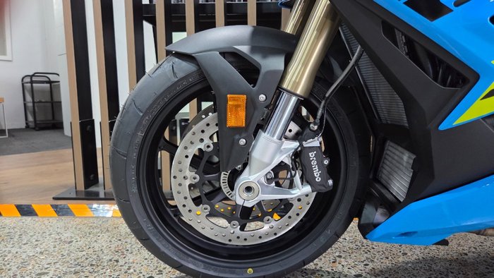 2026 BMW Motorrad S 1000 R BLUE