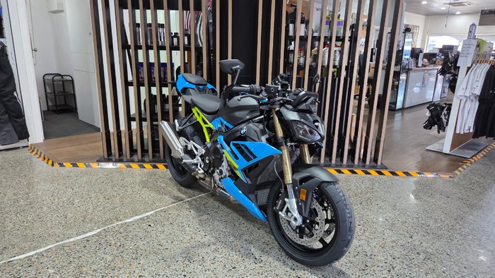 2026 BMW Motorrad S 1000 R