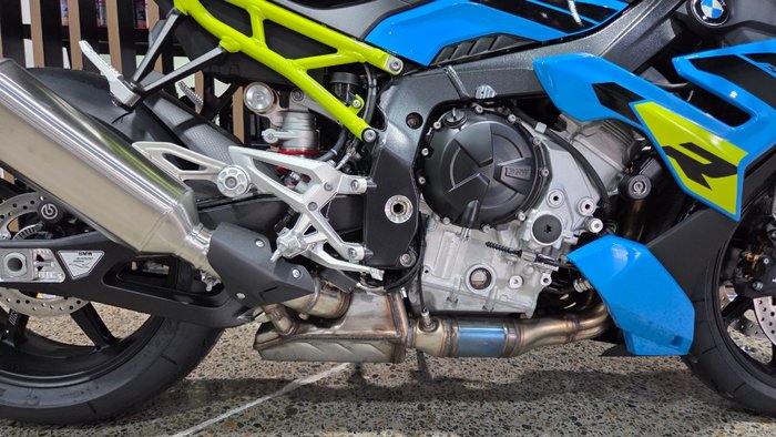 2026 BMW Motorrad S 1000 R BLUE
