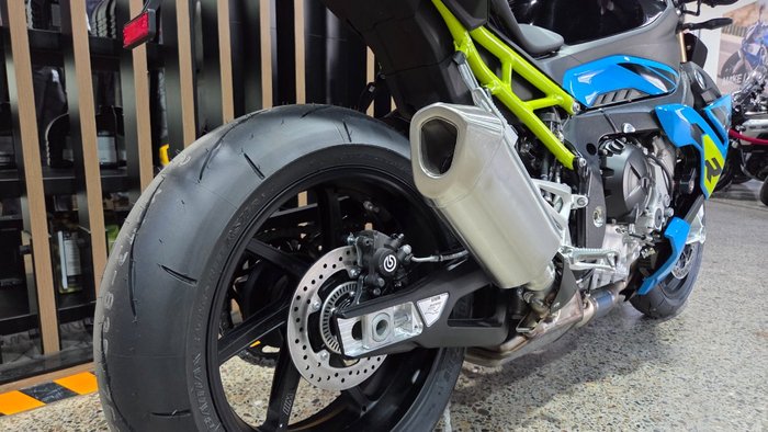 2026 BMW Motorrad S 1000 R BLUE