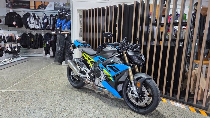 2026 BMW Motorrad S 1000 R BLUE