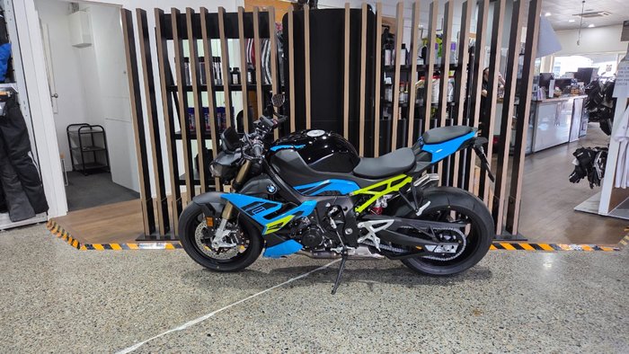 2026 BMW Motorrad S 1000 R BLUE