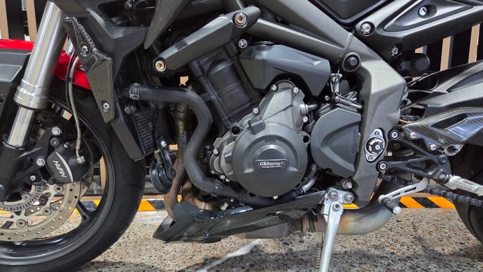 2021 Triumph STREET TRIPLE S 660 LAMS RED