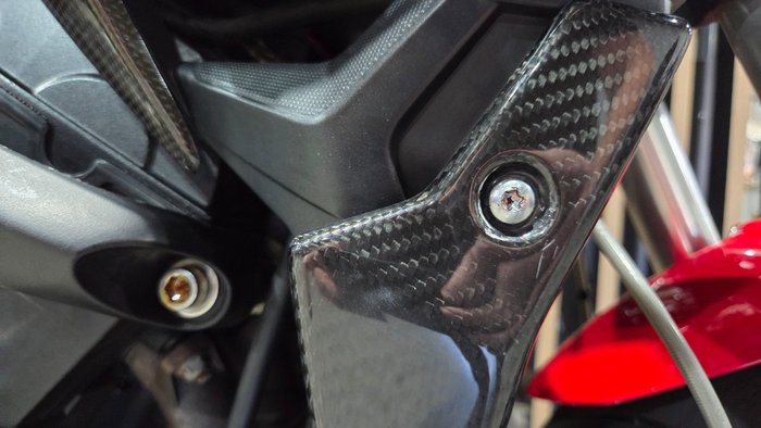 2021 Triumph STREET TRIPLE S 660 LAMS RED
