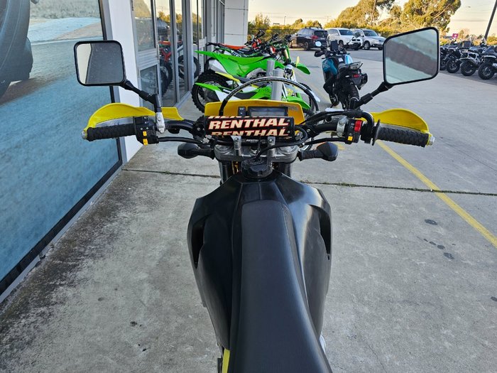 2017 Suzuki DR-Z400E Yellow