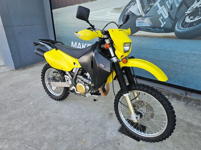 2017 Suzuki DR-Z400E Yellow