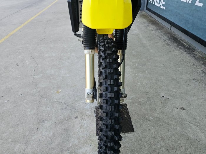 2017 Suzuki DR-Z400E Yellow