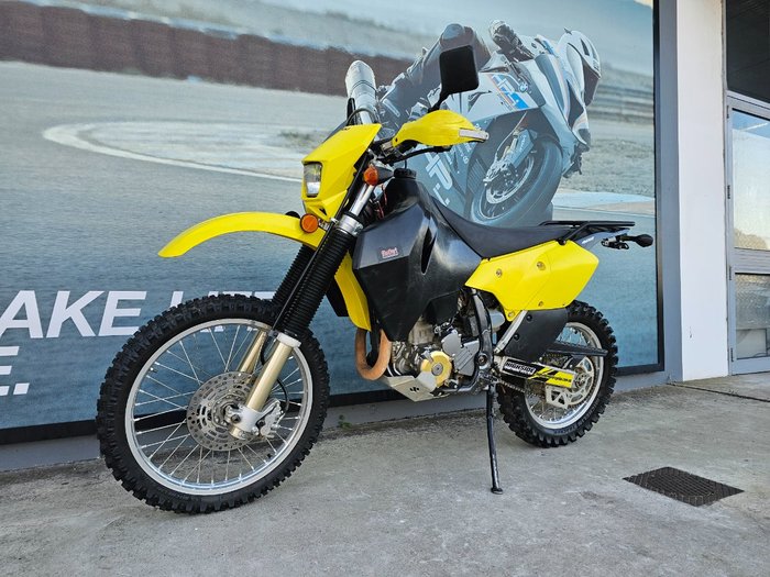 2017 Suzuki DR-Z400E Yellow