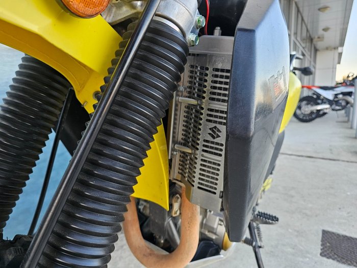 2017 Suzuki DR-Z400E Yellow