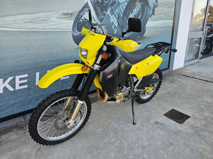 2017 Suzuki DR-Z400E Yellow