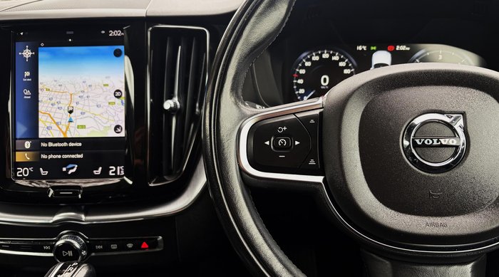 2020 Volvo XC60 D4 Momentum