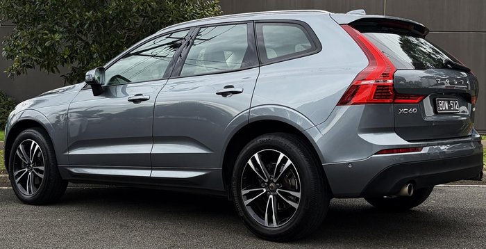 2020 Volvo XC60 D4 Momentum