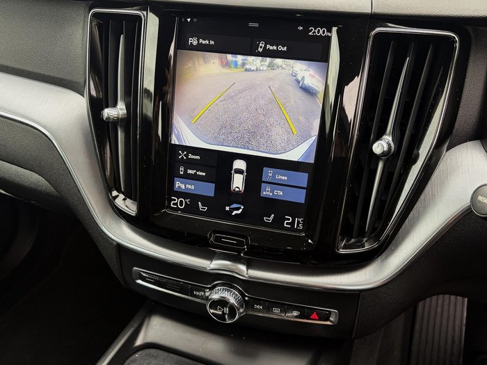 2020 Volvo XC60 D4 Momentum