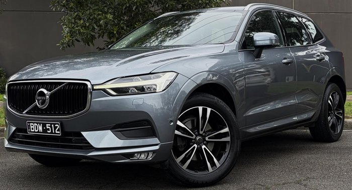 2020 Volvo XC60 D4 Momentum