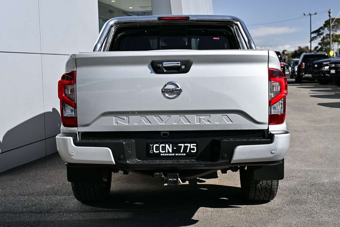 2022 Nissan Navara ST-X