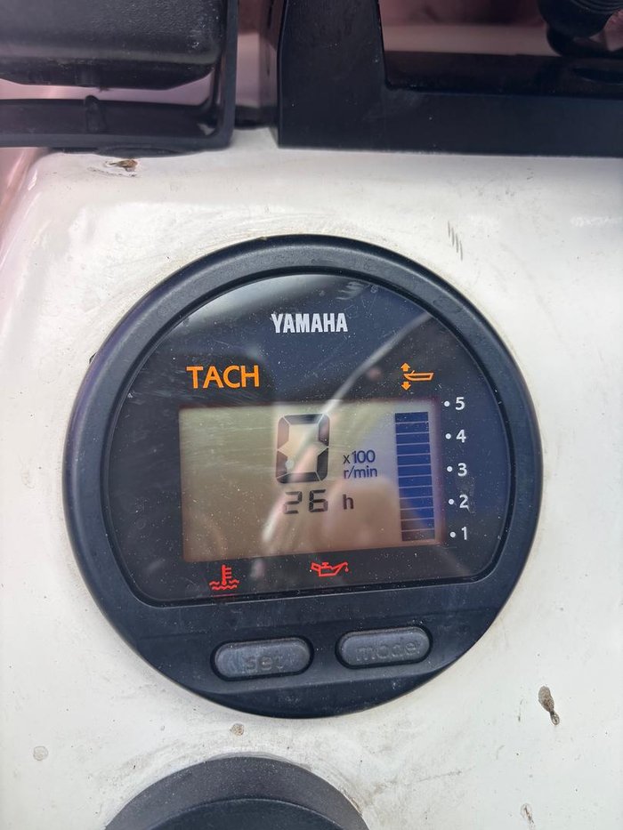 1995 Stacer 480 BAY FISHER CENTRE CONSOLE