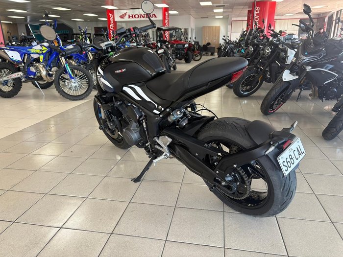 2025 Triumph Trident 660