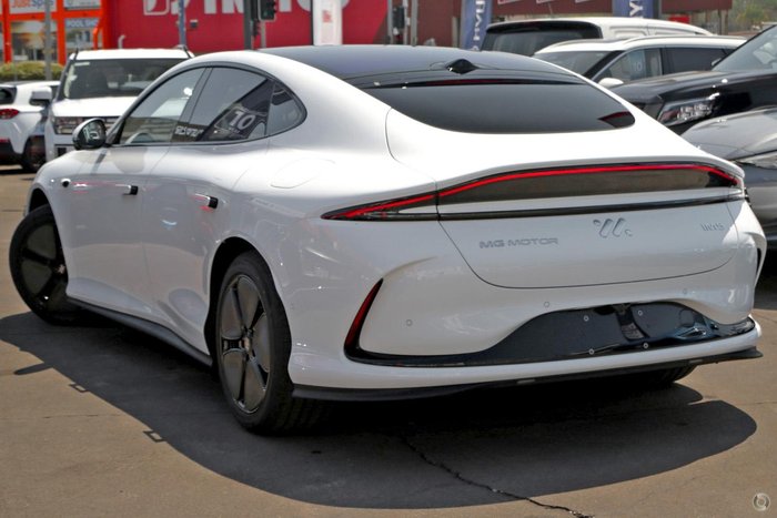 2026 MG IM5 Premium