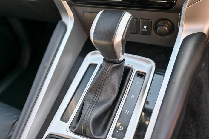 2018 Mitsubishi Pajero Sport GLS