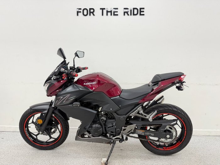 2016 Kawasaki Z300 ABS Red