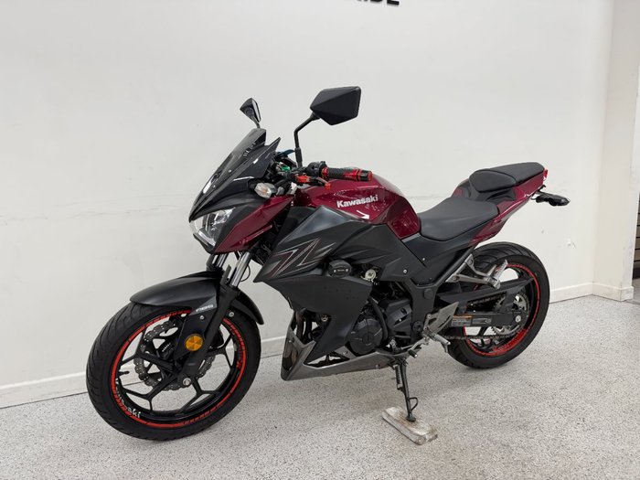 2016 Kawasaki Z300 ABS Red