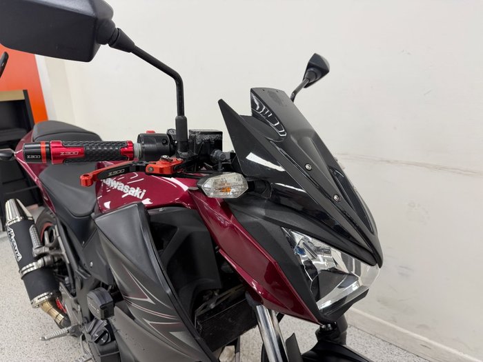 2016 Kawasaki Z300 ABS Red