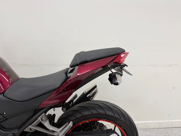 2016 Kawasaki Z300 ABS Red