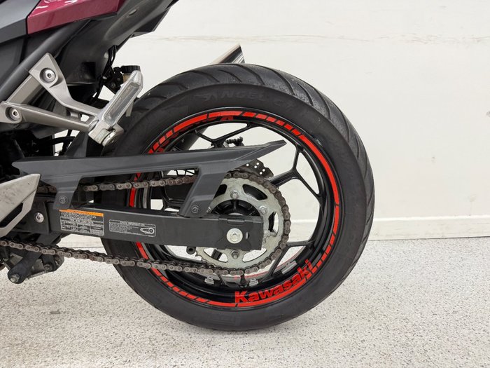 2016 Kawasaki Z300 ABS Red