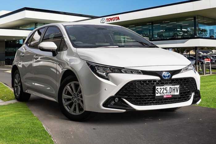 2025 Toyota Corolla SX Hybrid
