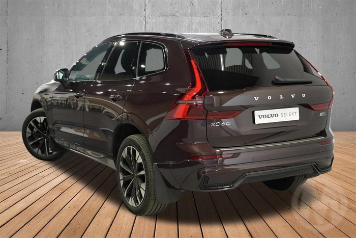 2025 Volvo XC60 Ultra B5 Dark