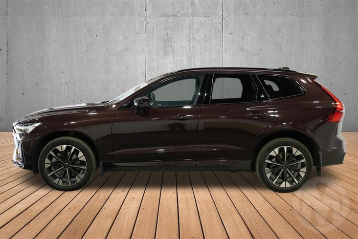 2025 Volvo XC60 Ultra B5 Dark