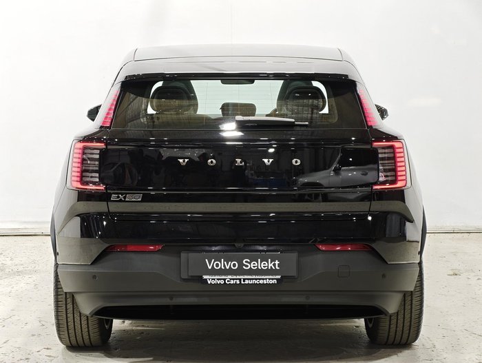 2024 Volvo EX30 Single Motor Extended Range Ultra