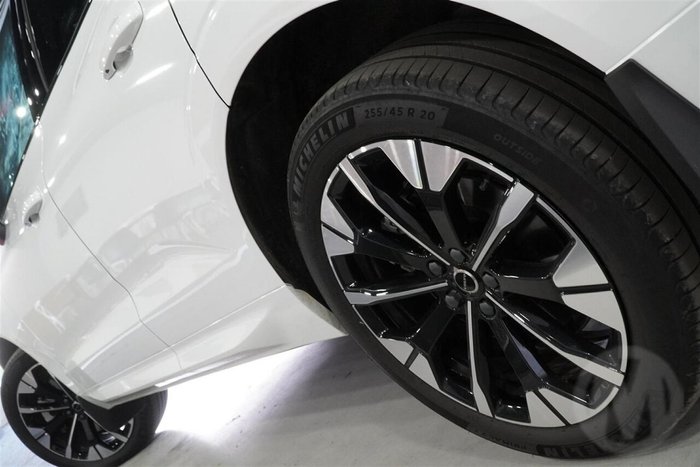 2026 Volvo XC60 Ultra B5 Dark