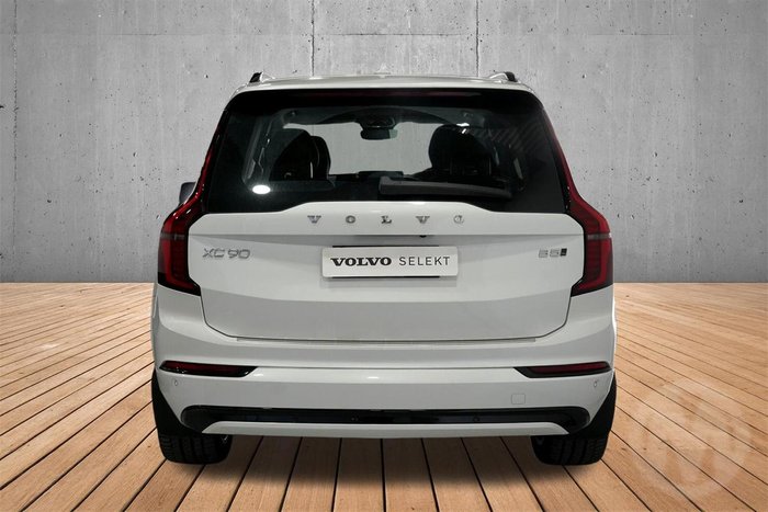 2026 Volvo XC90 Ultra B5 Dark