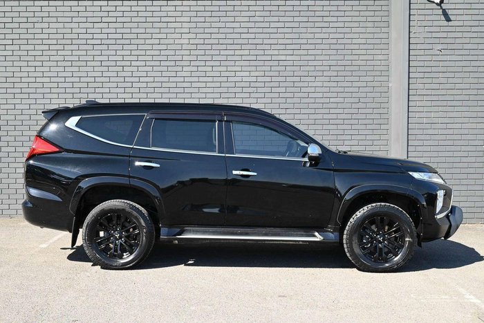2023 Mitsubishi Pajero Sport GSR