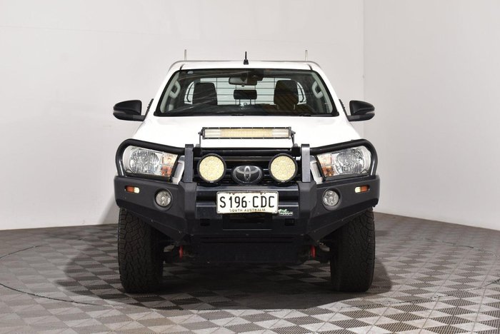 2019 Toyota Hilux SR