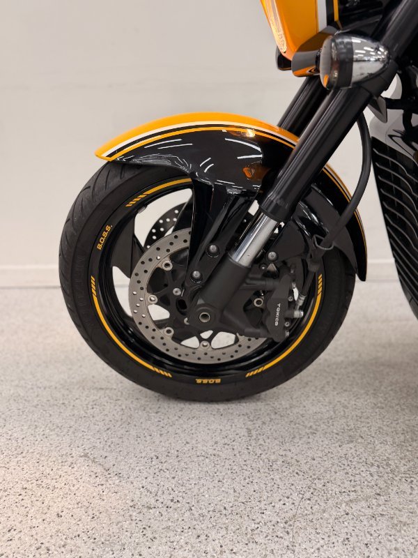 2013 Suzuki VZR 1800 BOULEVARD (M109R) Black