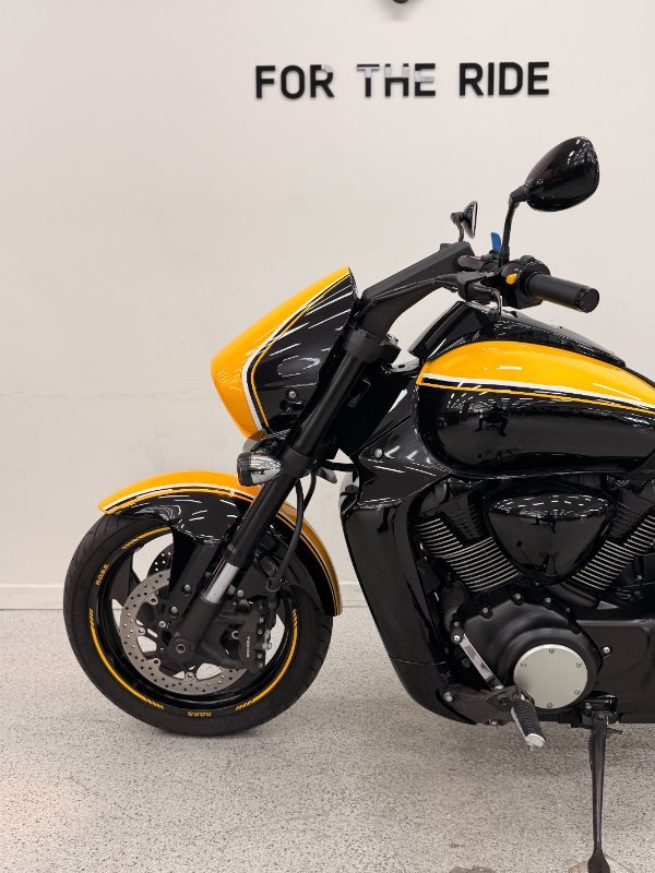 2013 Suzuki VZR 1800 BOULEVARD (M109R) Black