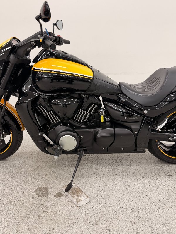 2013 Suzuki VZR 1800 BOULEVARD (M109R) Black