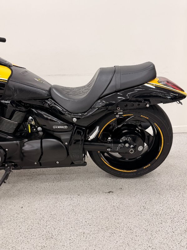 2013 Suzuki VZR 1800 BOULEVARD (M109R) Black