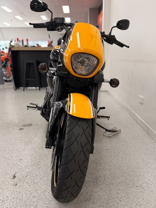 2013 Suzuki VZR 1800 BOULEVARD (M109R)