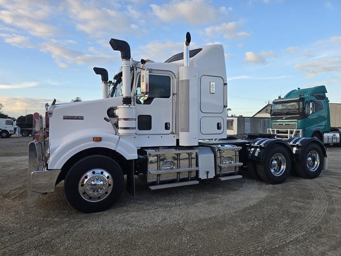 2014 Kenworth T400 Series