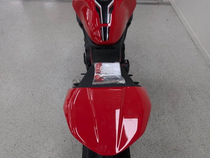 2023 DUCATI DIAVEL V4 Red