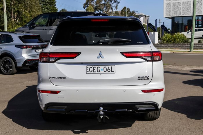 2024 Mitsubishi Outlander PHEV Exceed Tourer