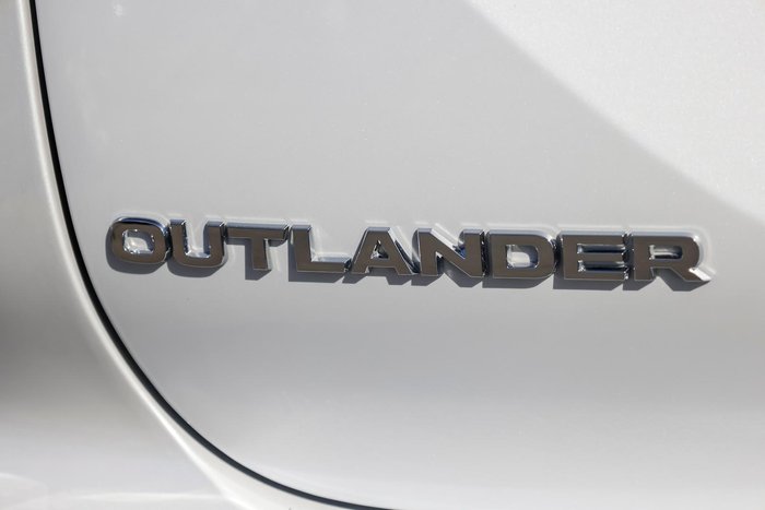 2024 Mitsubishi Outlander PHEV Exceed Tourer